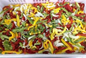 Jäädytetty sekoitettu paprika, viipaloitu sipuli