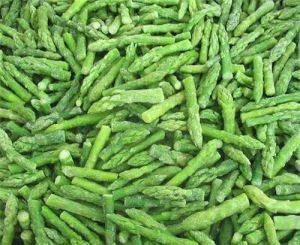 Orgaaniset jäädytetyt vihreät parsatavut ja leikkaukset